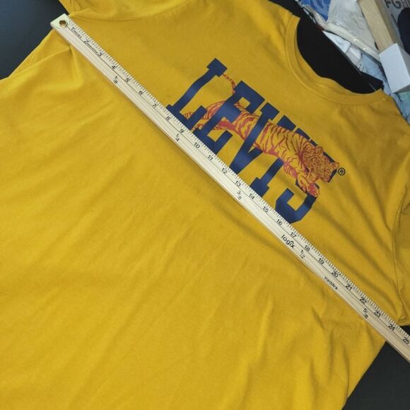 Levi's Men's Mustard Yellow Tiger T-Shirt XXL - Picture 6 of 7
